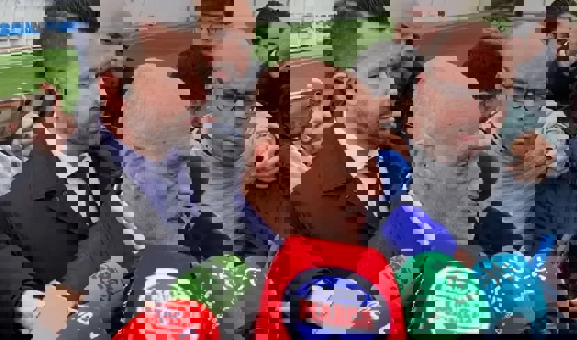 2141282