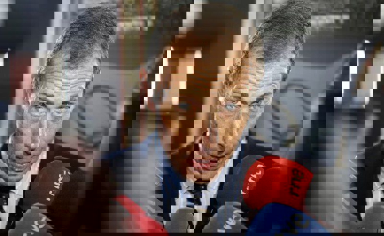 2142271