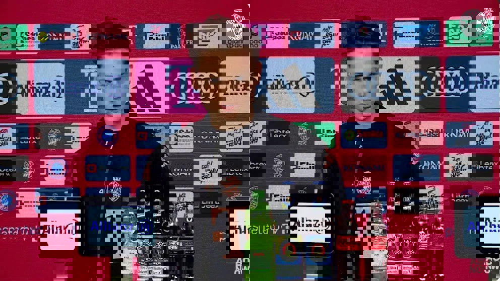 2142382
