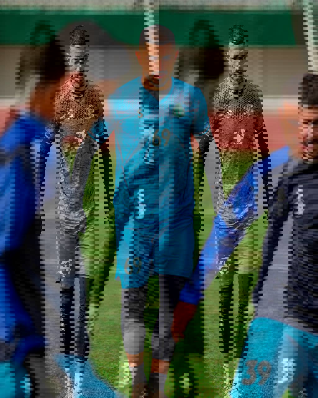 2142404