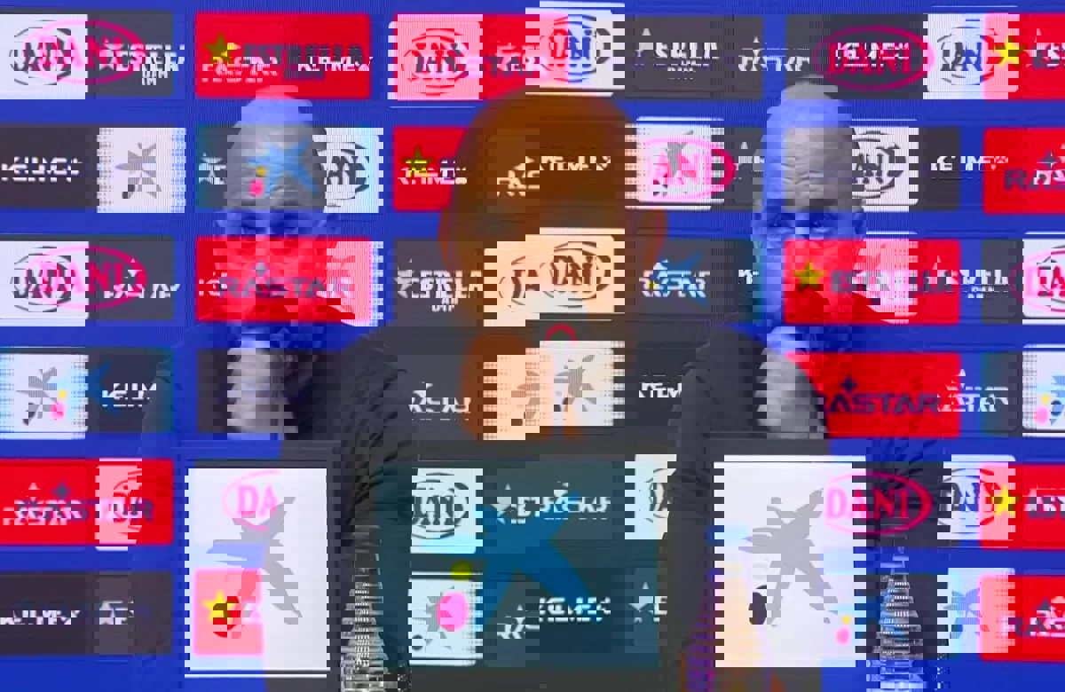 2143043