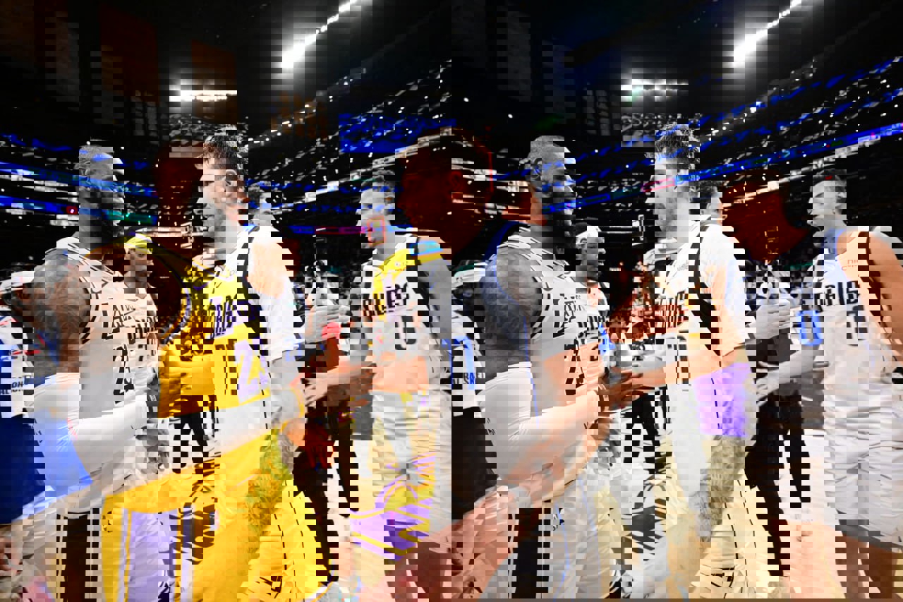 2143157