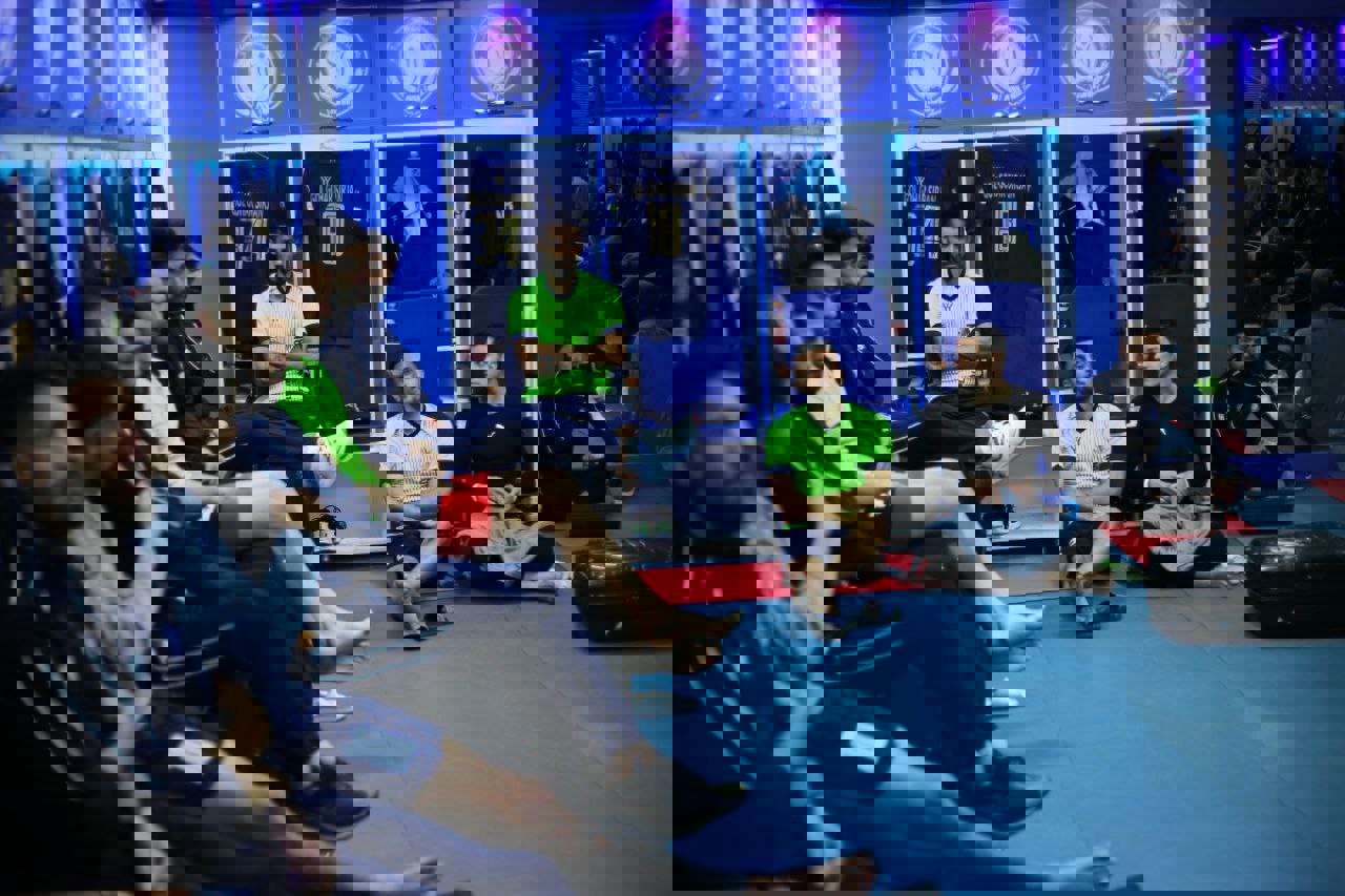 2143572