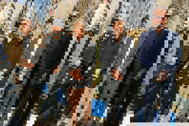 2143685