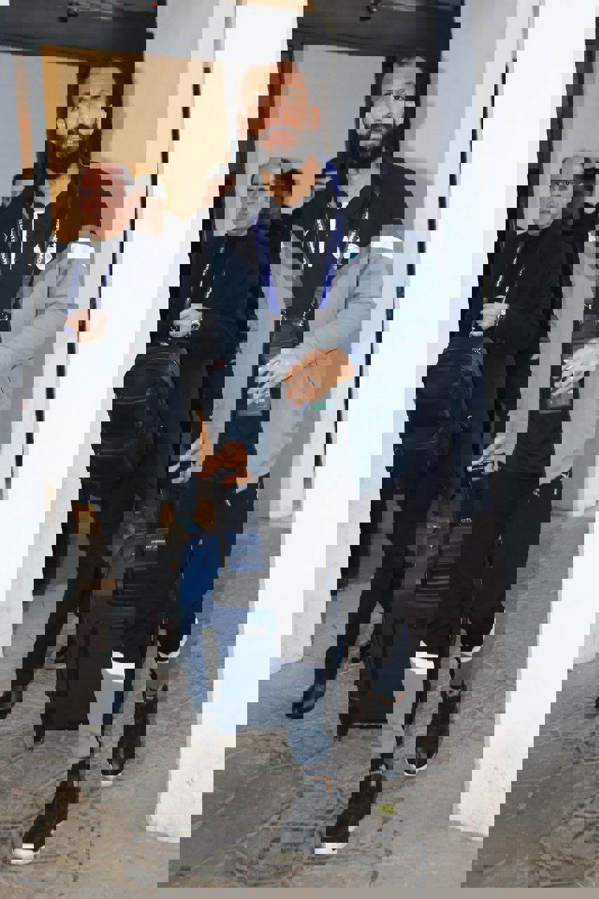 2143824
