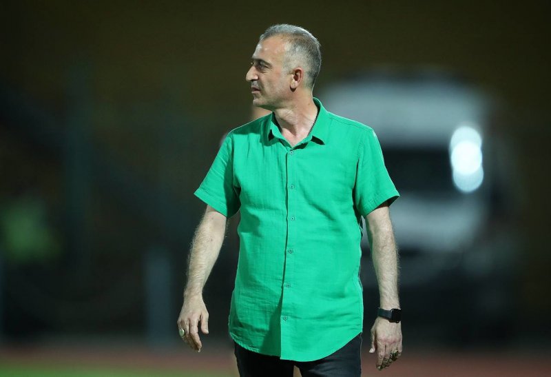 کمالوند از سرمربیگری نفت آبادان استعفا کرد!