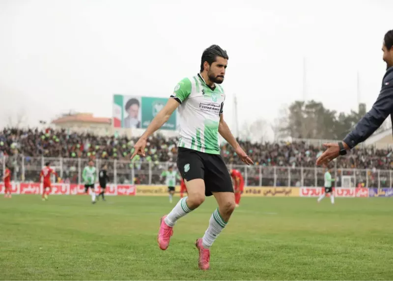 گلزن خیبر بد موقع مصدوم شد