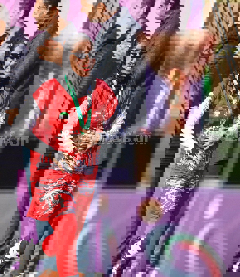 2146208