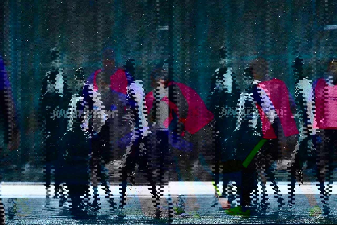 2147001