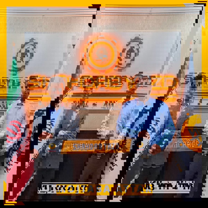 2147251