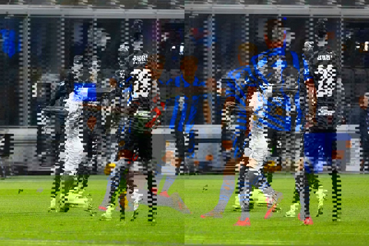 2147403