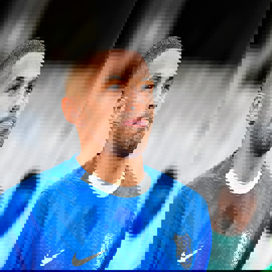 2147324