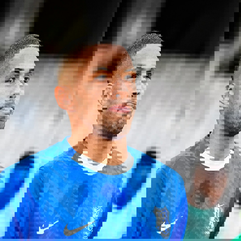 2147324