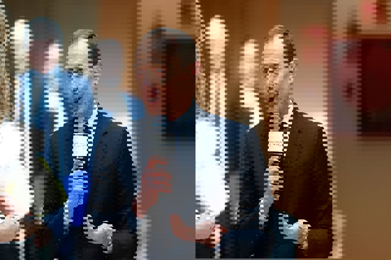 2147851