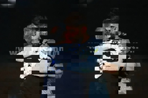 بیرانوند در آغوش نیمکت پرسپولیس