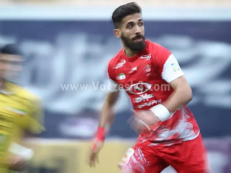 پاسخ مدافع پرسپولیس به شایعات نقل و انتقالاتی