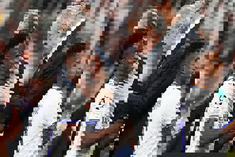 2149102