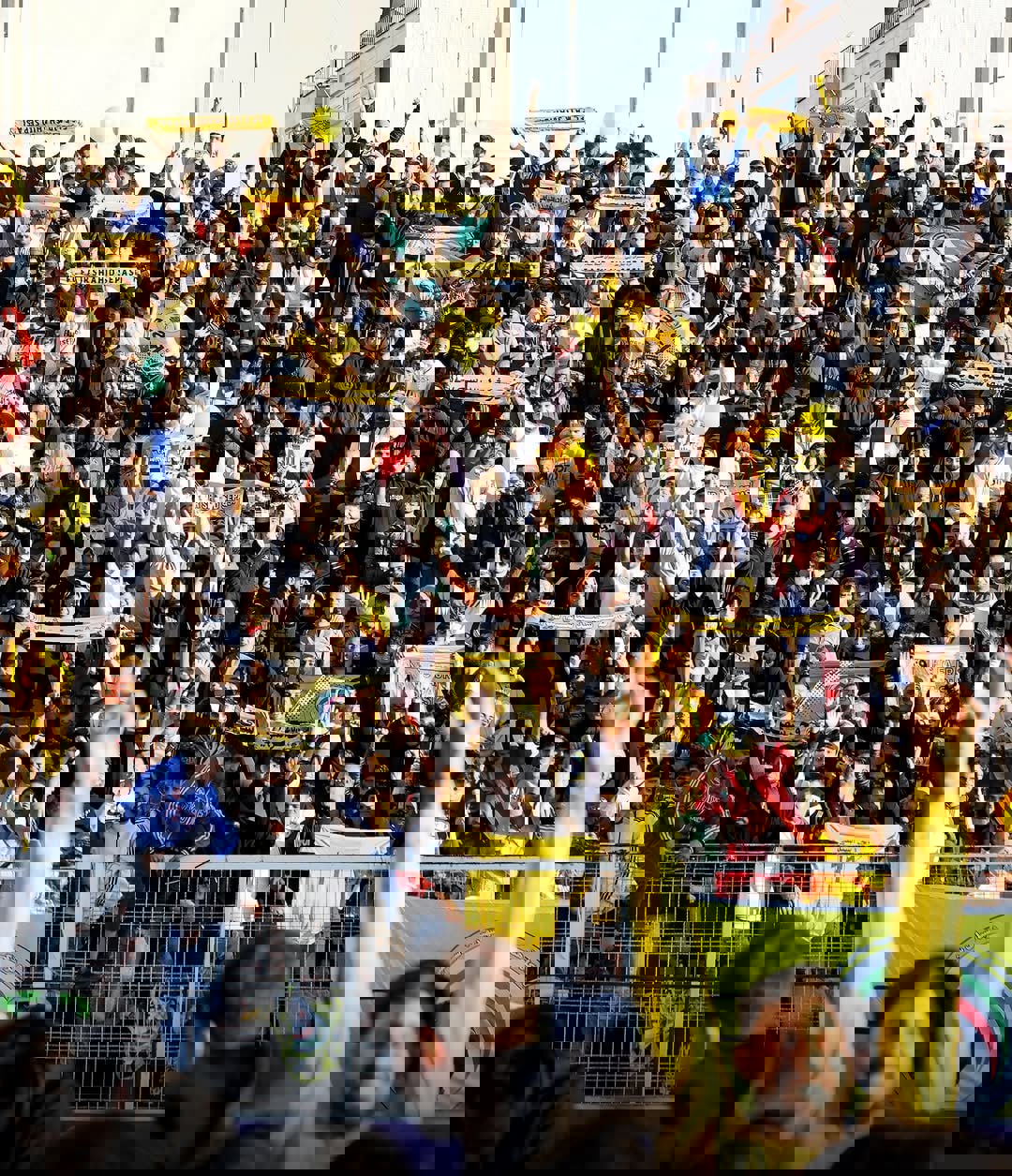 2149163
