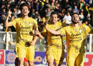کری‌خوانی فجری‌ها در صدر: چه خبر!