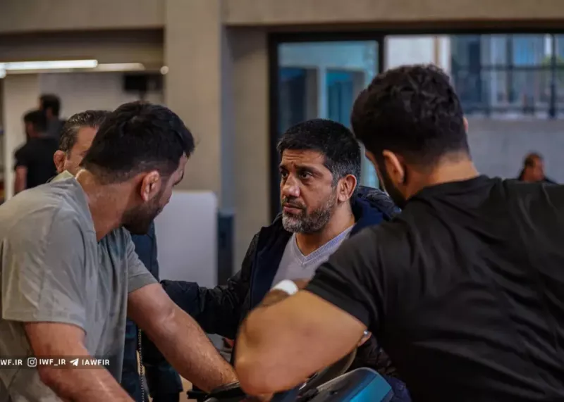 دبیر حسن یزدانی را سورپرایز کرد 