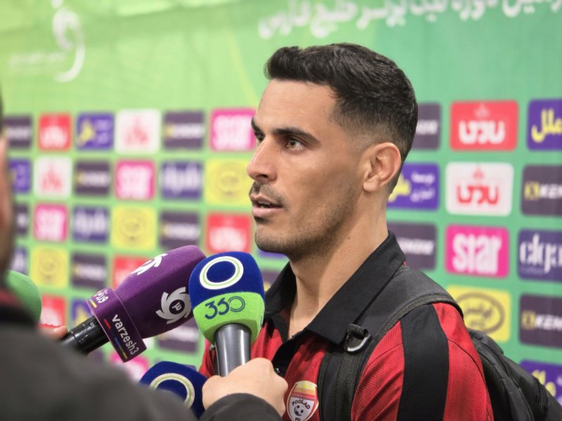 علی نعمتی: به سکوهای فولاد خط می‌دهند!