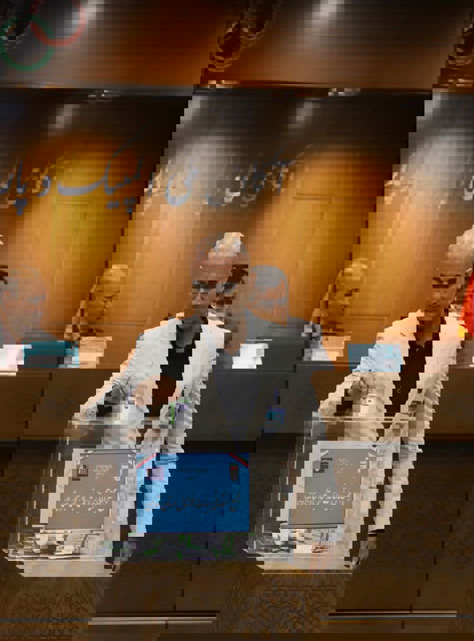 2152169