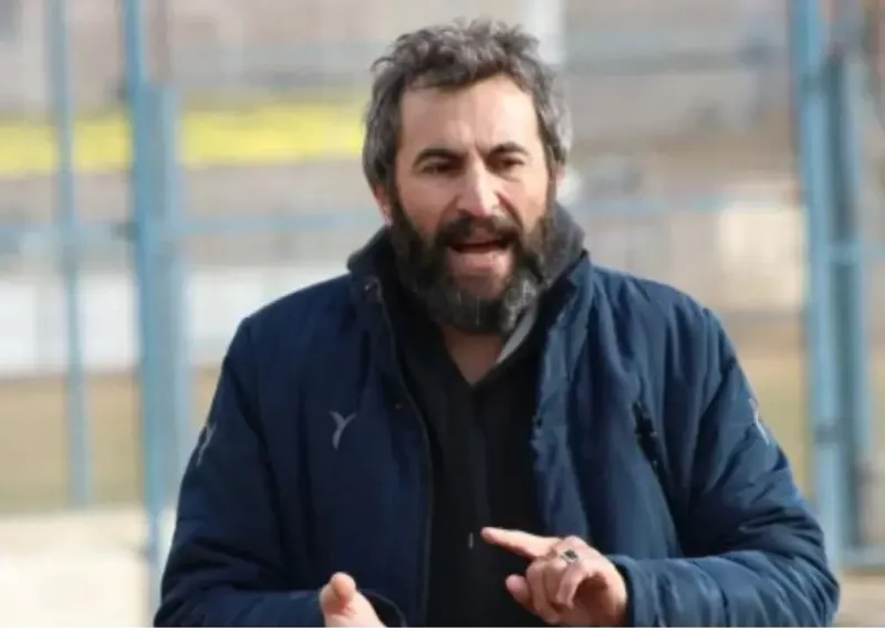 لطیفی: همچنان مخالف تغییرات در استقلالم!