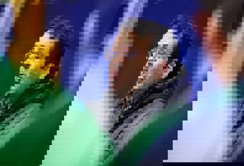 2153884