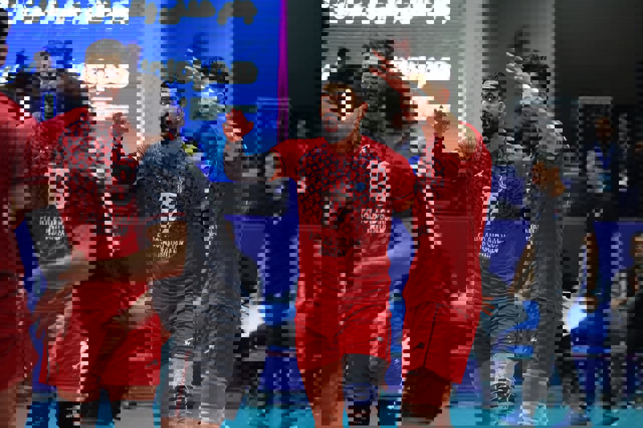 2153823