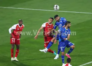 مدافع استقلال در وضعیت مبهم برای پرسپولیس