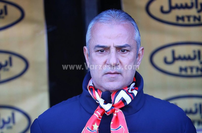 سرمربی پرسپولیس و تعویض‌های نفسگیر برای برد!