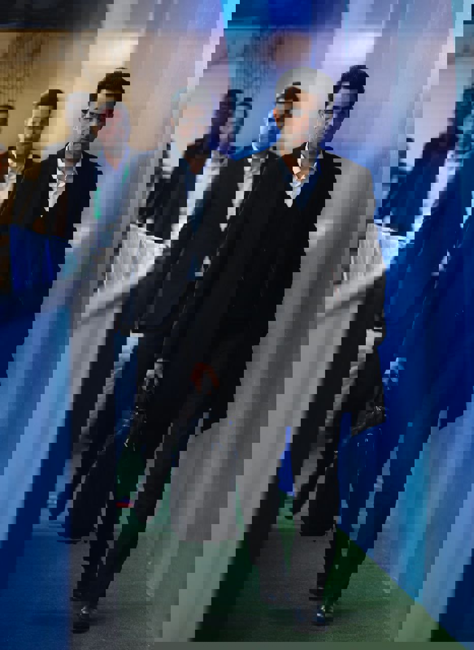 2155373