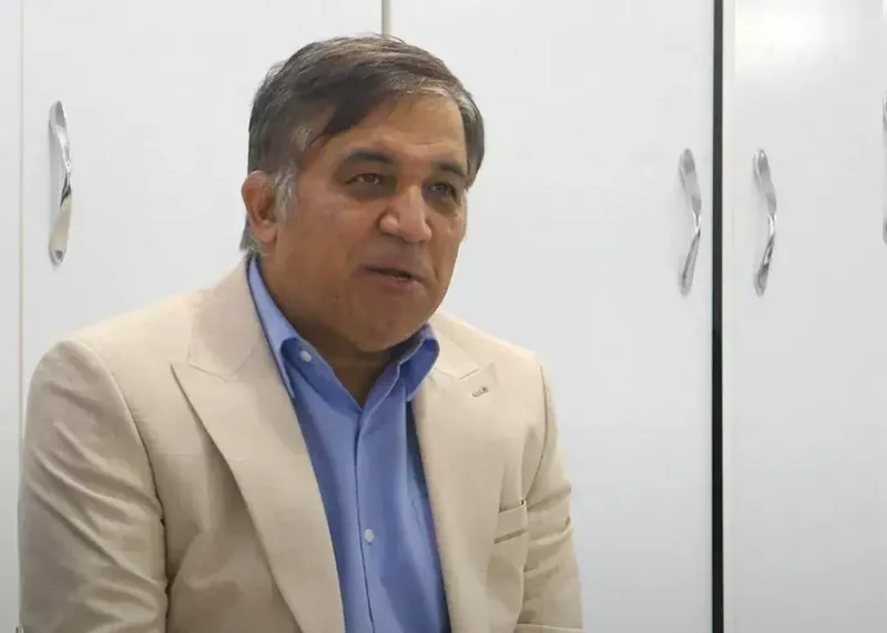 تاجرنیا دوباره پیام داد: در تلاشیم!