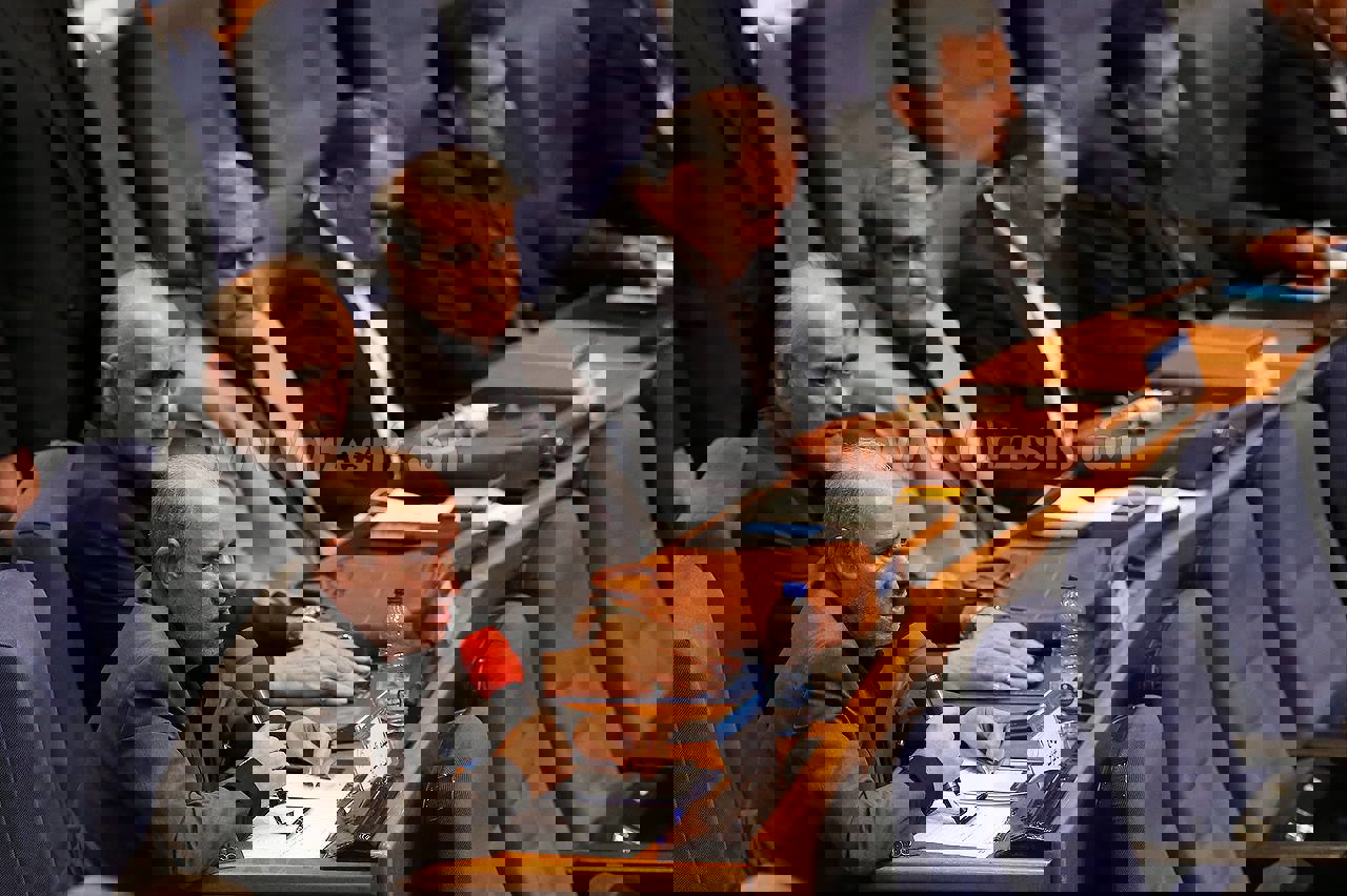 2155433