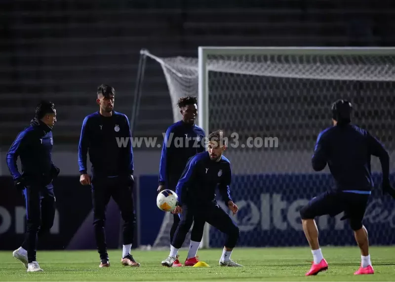 هیچکس حواسش به 5 ستاره استقلال نبود!