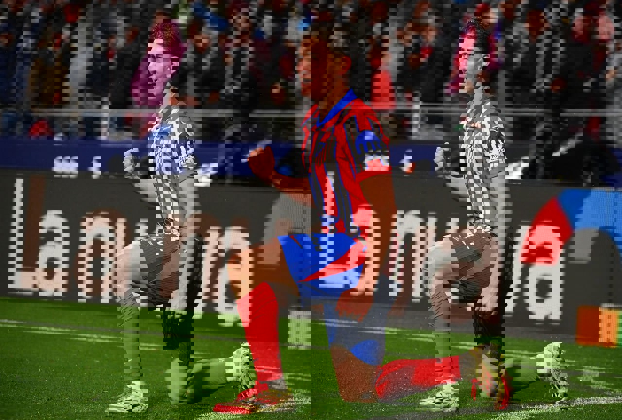 2157040