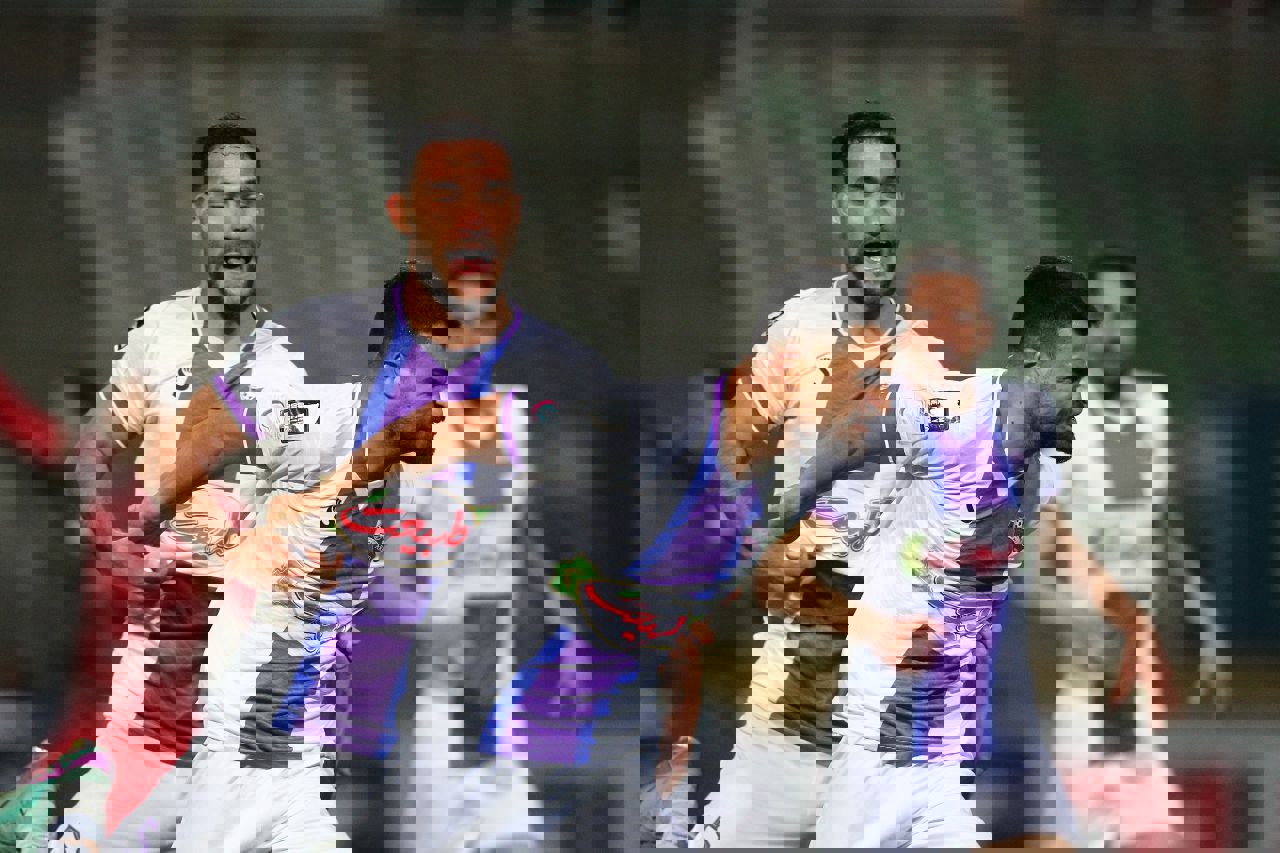 2157161