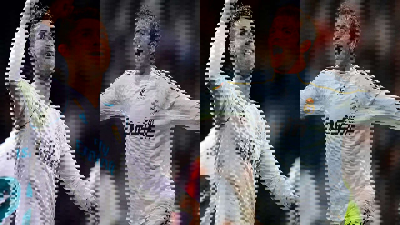 2157131