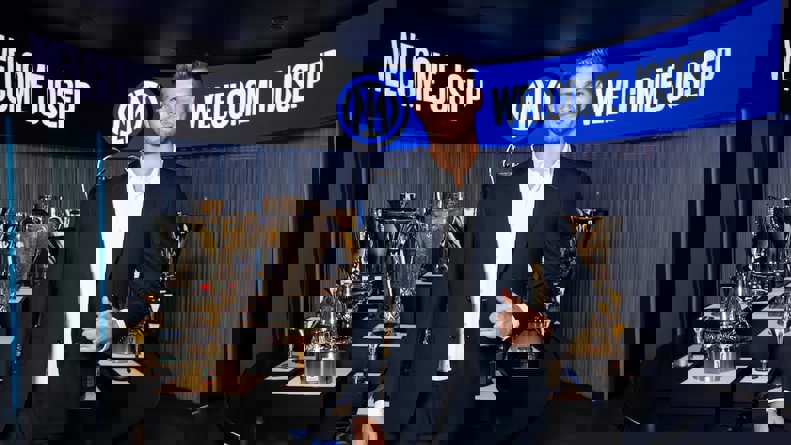 2157459
