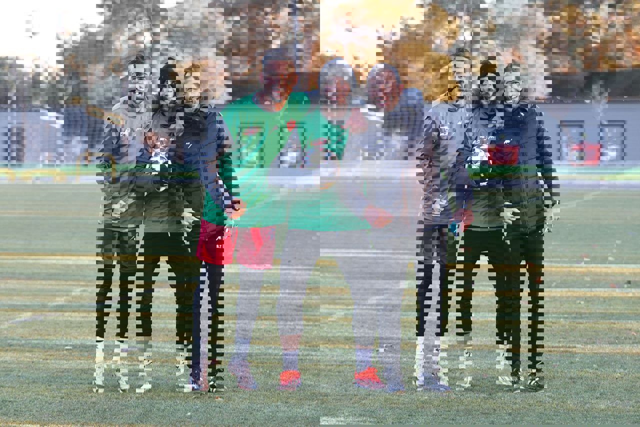 2157504