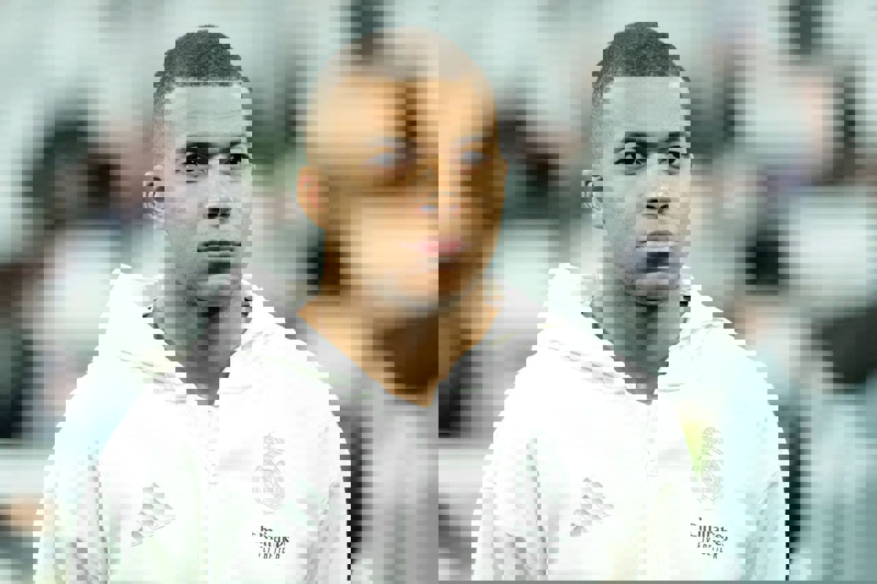 2157498