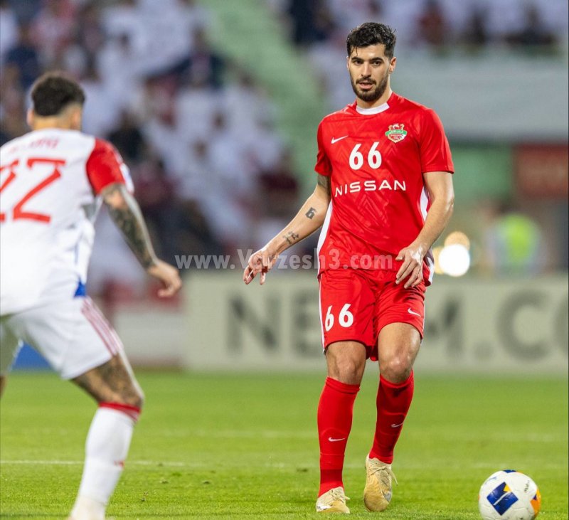 سعید عزت بهترین بازیکن امارات شد (عکس)