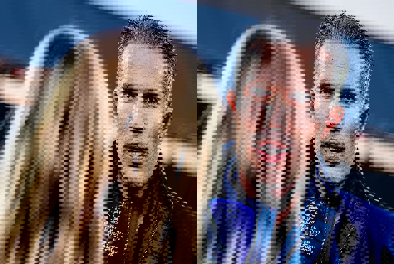 2158021
