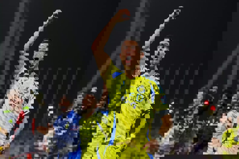 2158678