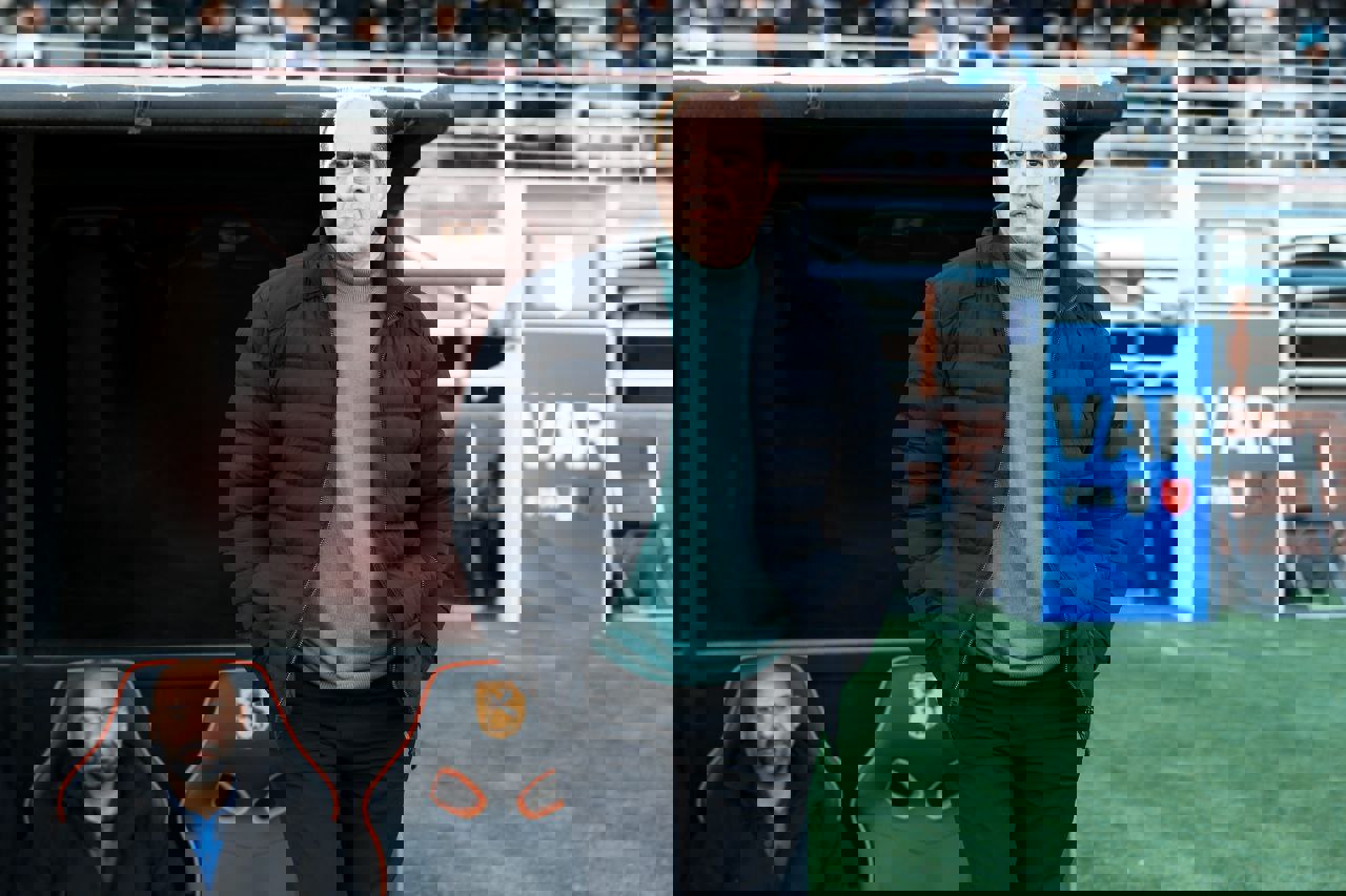 2158889