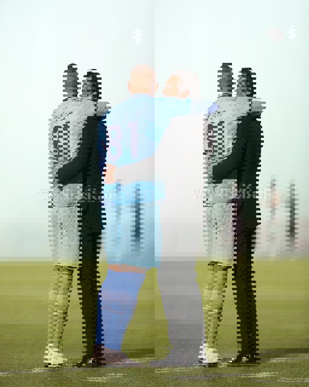 2159308