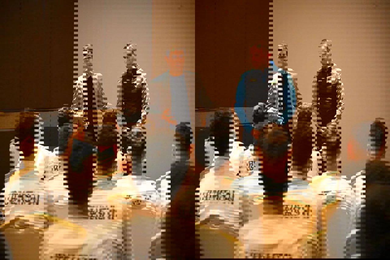 2159244