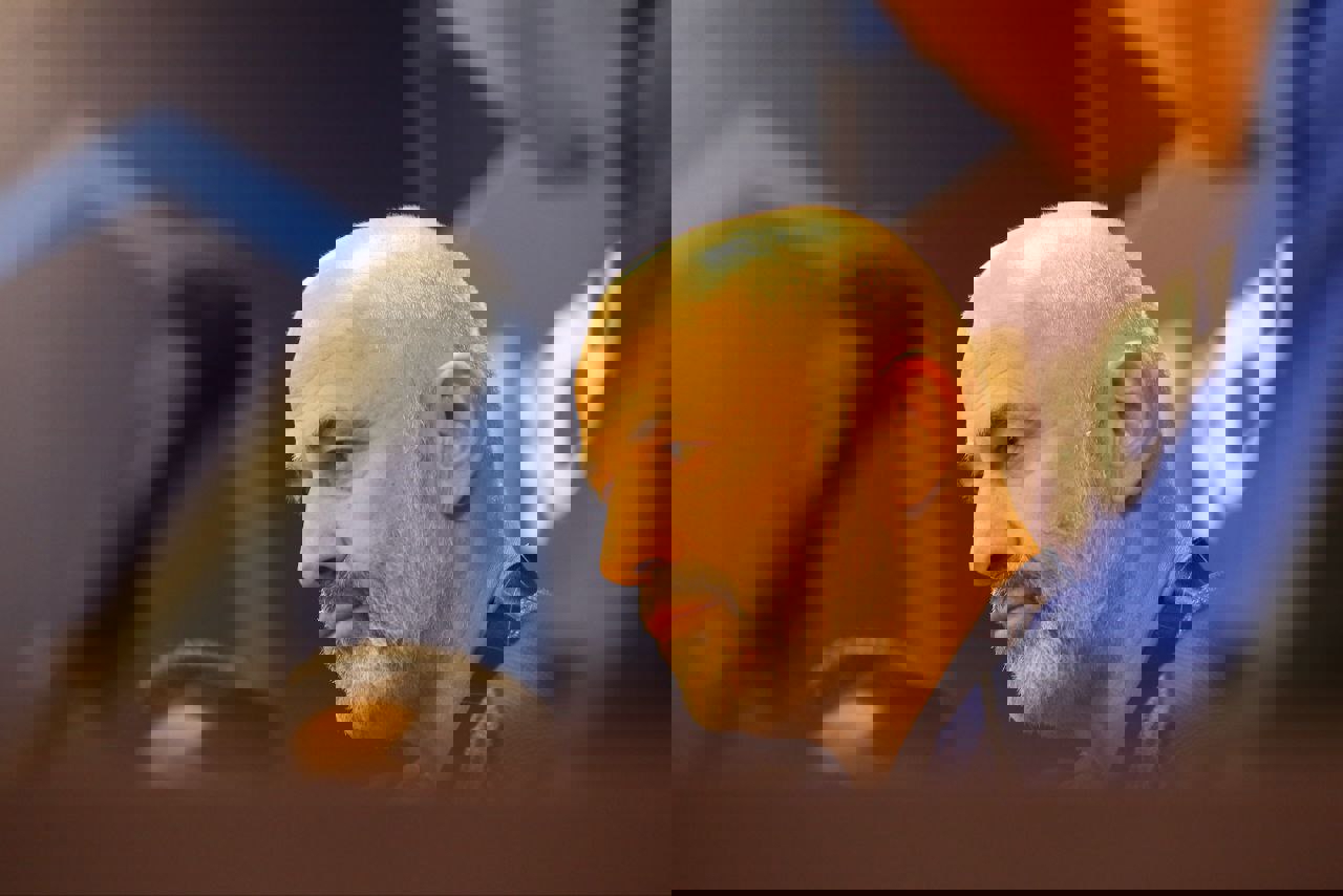 2159398