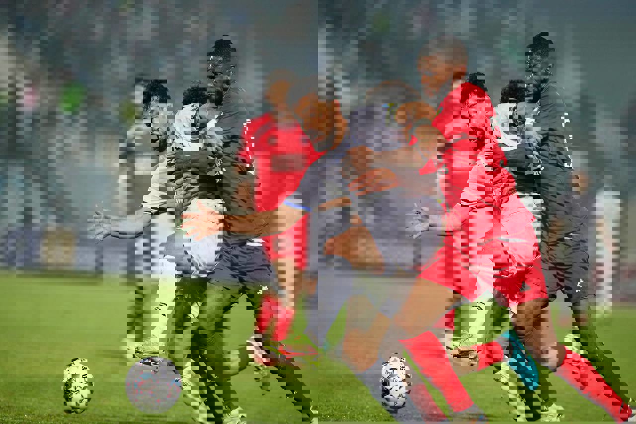 2159359