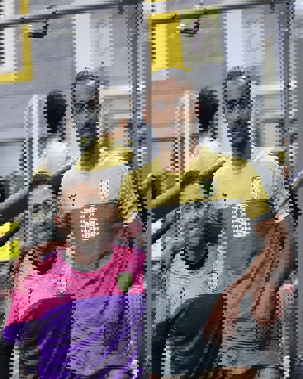 2159494